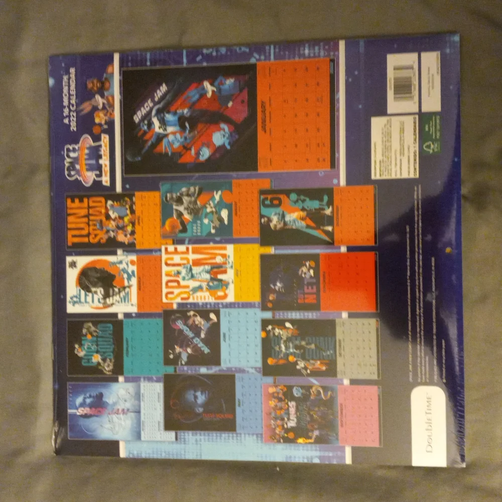 📉 PRICE REDUCED 📉 16-Month 2022 Wall Calendar 📅  (Space Jam) - Picture 2 of 6